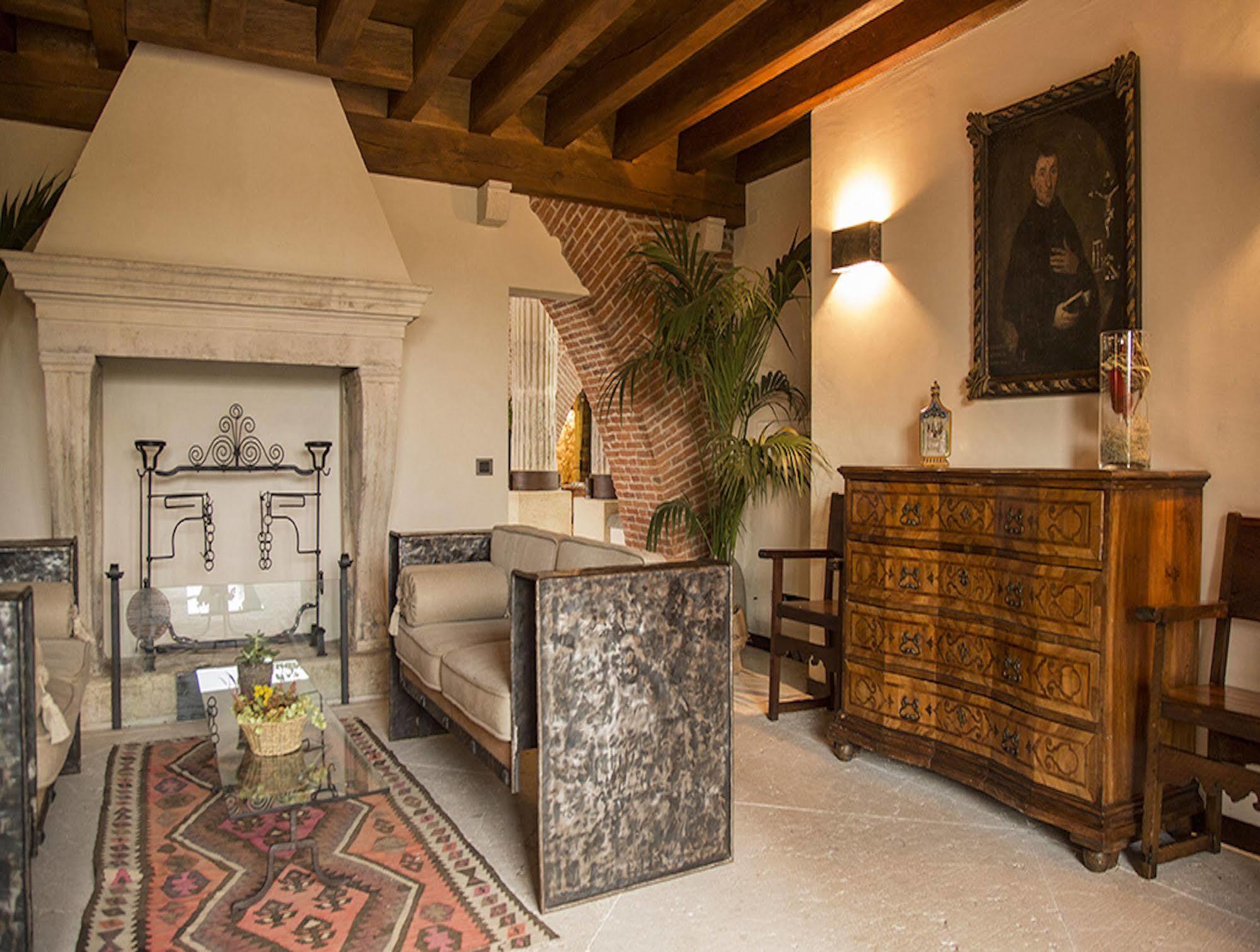 Delser Verona Manor House Buitenkant foto