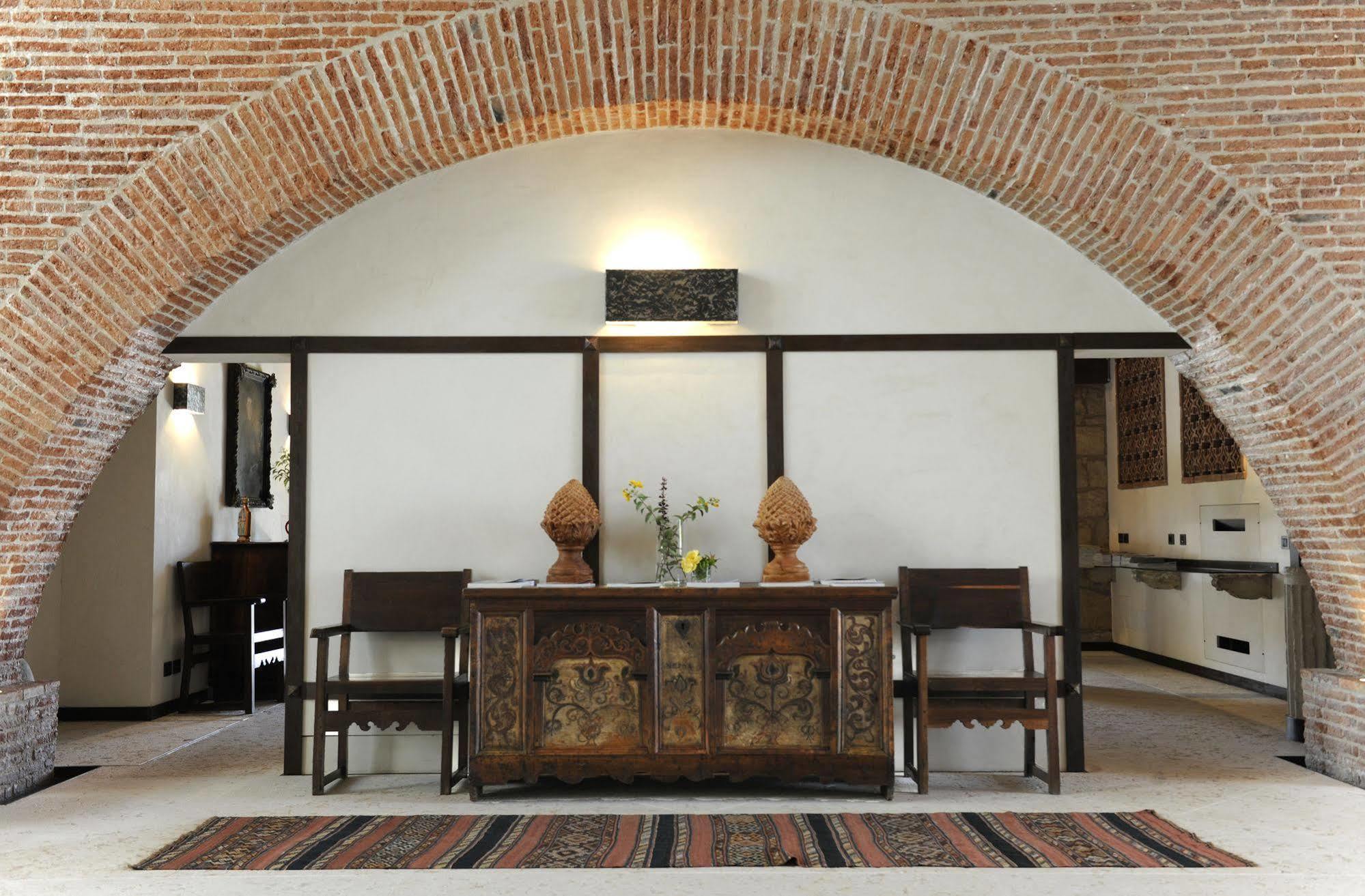 Delser Verona Manor House Buitenkant foto
